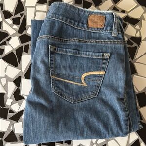American Eagle jeans size 8, low rise, baggy